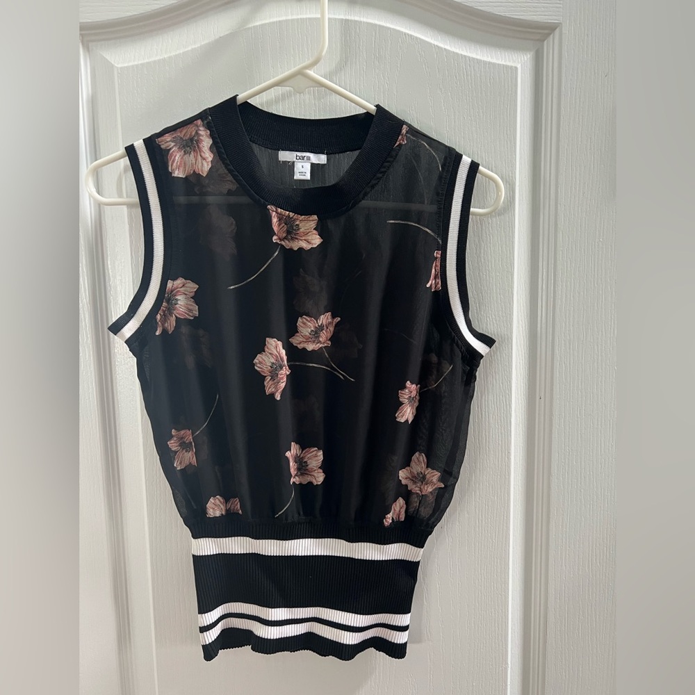🖤💐Bar lll Sleeveless sheer shirt🖤💐